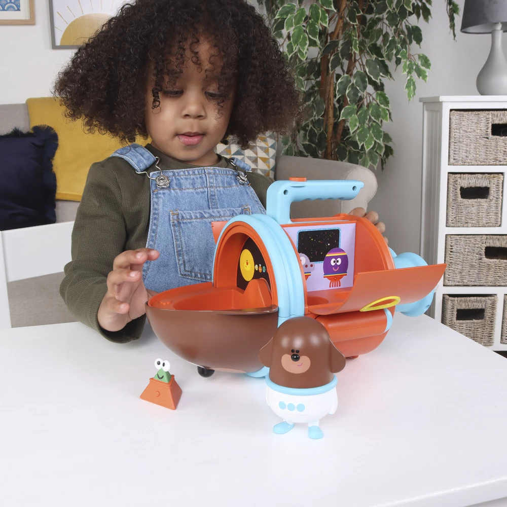 Hey Duggee Transforming Duggee Space Rocket Playset 9 Hey Duggee Transforming Duggee Space Rocket Playset - Image 9