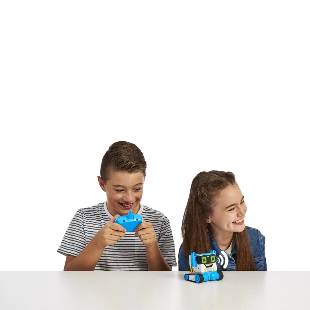 Really Rad Robots - MiBro Remote Control Robot 5 Really Rad Robots - MiBro Remote Control Robot - Image 5